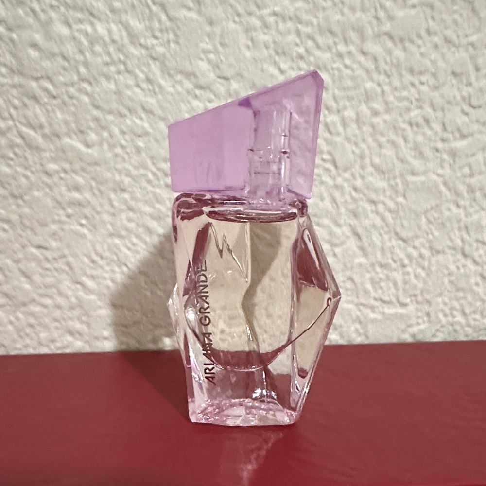 Ariana Grande REM Mini 0.22 oz